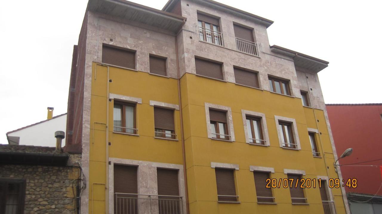 Atico La Plaza Apartment Arriondas Exterior photo