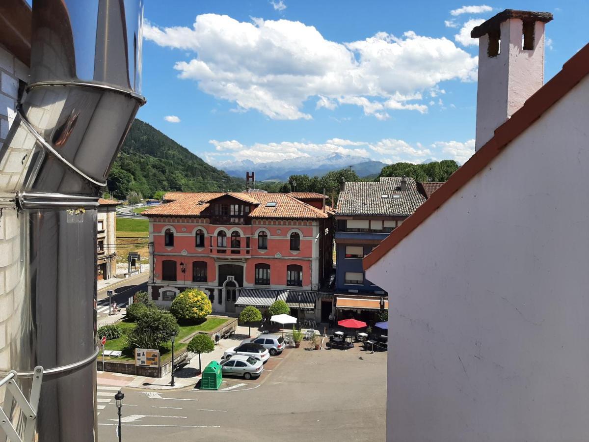 Atico La Plaza Apartment Arriondas Exterior photo