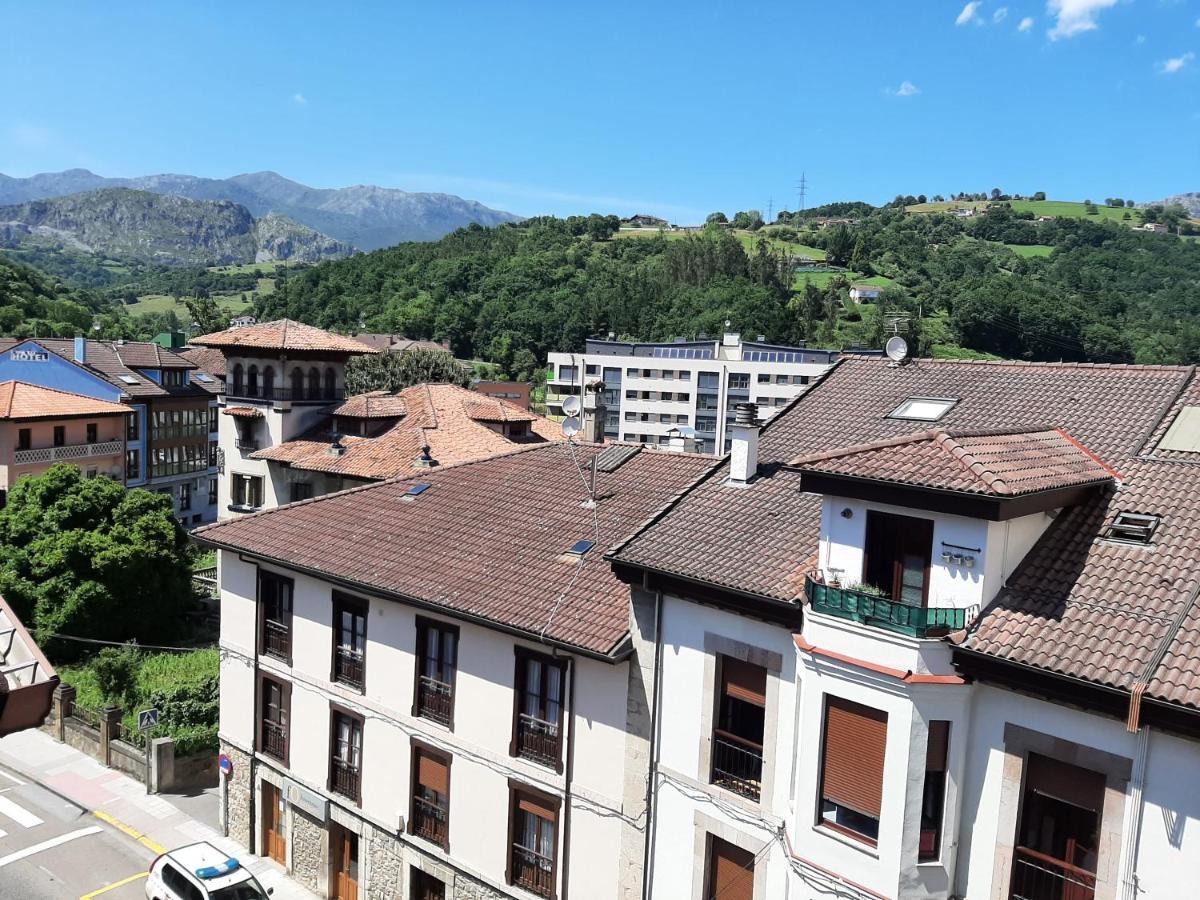Atico La Plaza Apartment Arriondas Exterior photo